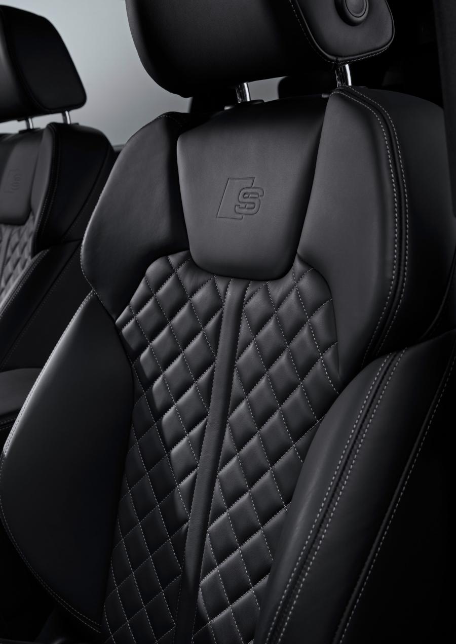 Детали интерьера Audi SQ5 3.0 TDI 2019 года  (WW) (фото 17 из 41)